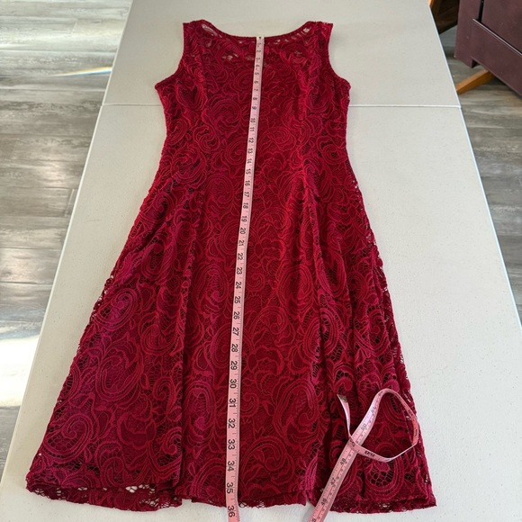 Liz Claiborne Lace Dress Deep Red Lined Sleeveless Fit & Flare Women’s Size 4 - Picture 7 of 10